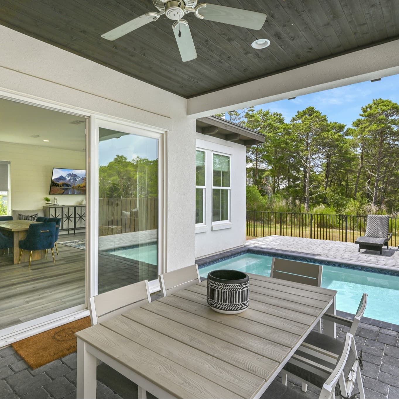 Carefree Days - Image 1