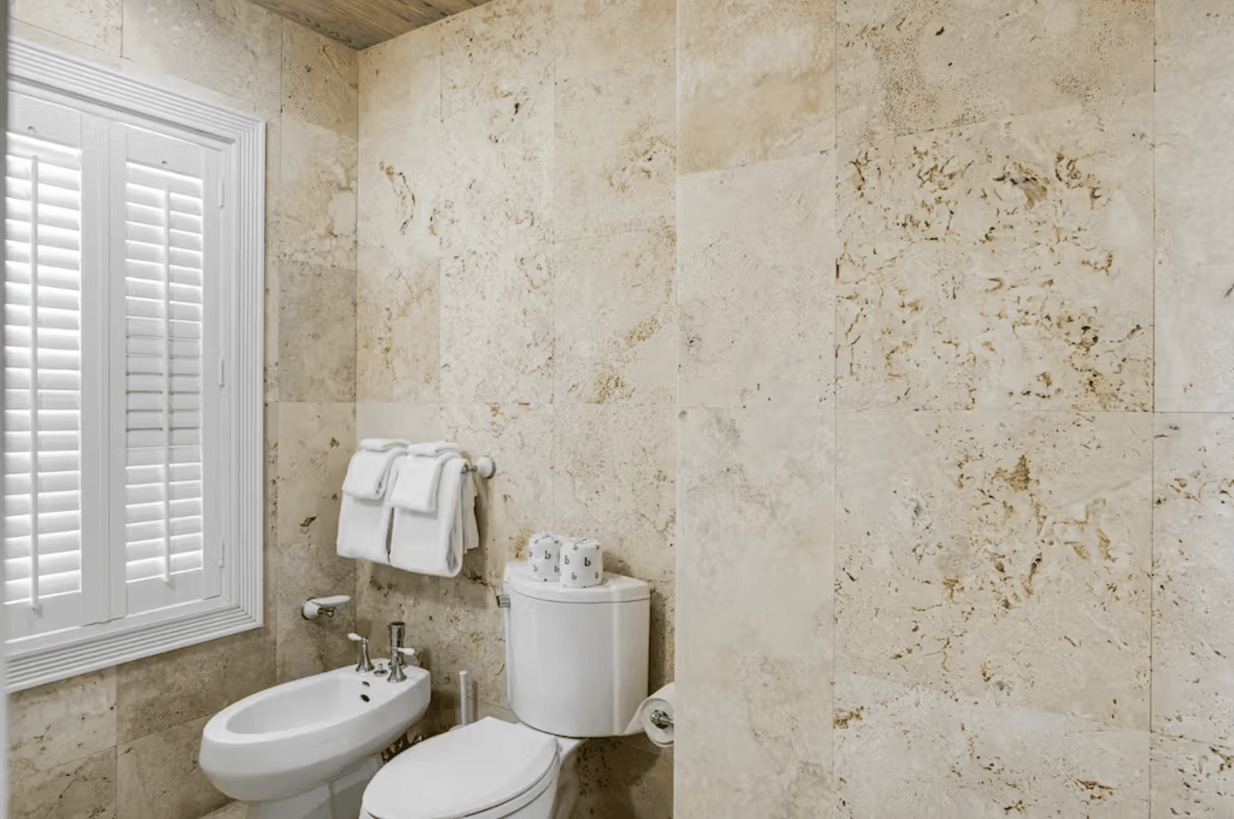 Villa of the Setting Sun - Image 22