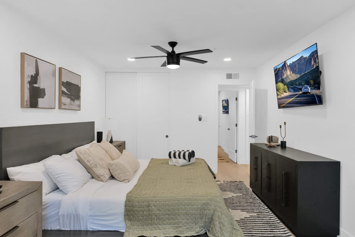 Old Town Scottsdale Retreat - Image 34