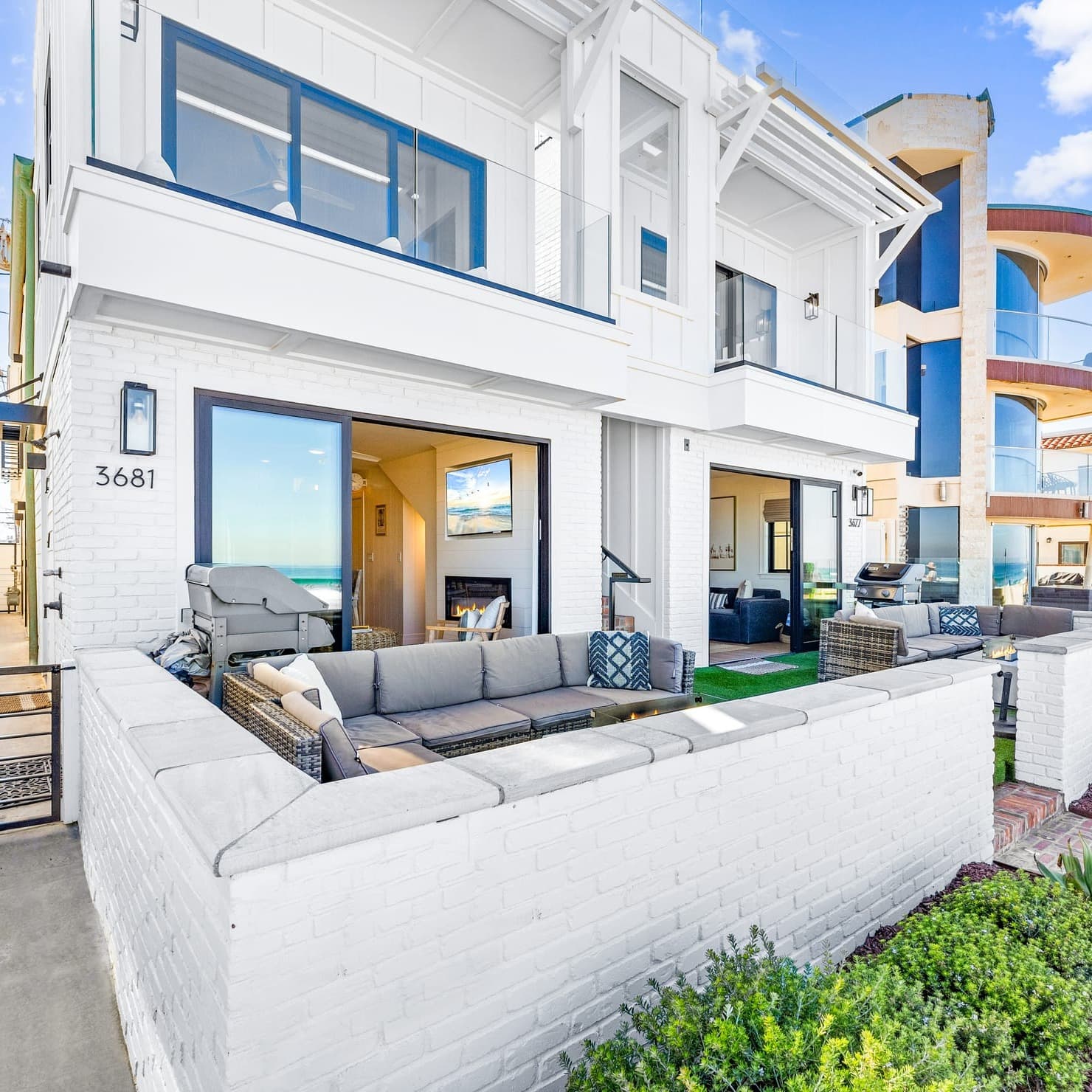 Luxury Oceanfront Left Unit - Image 1