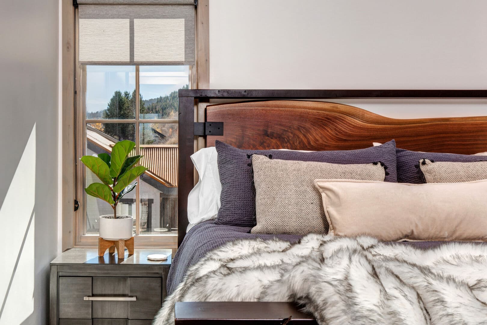 Kings Crown - Image 22