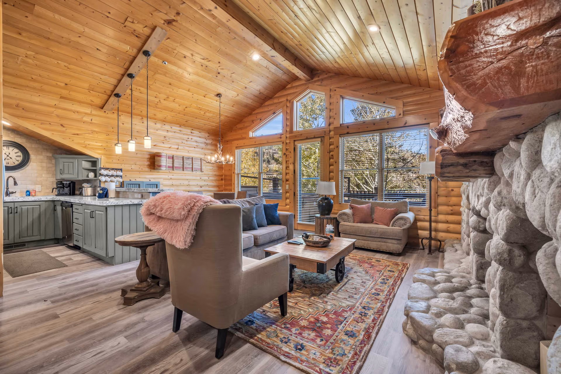 Antler Ridge Escape - Image 1