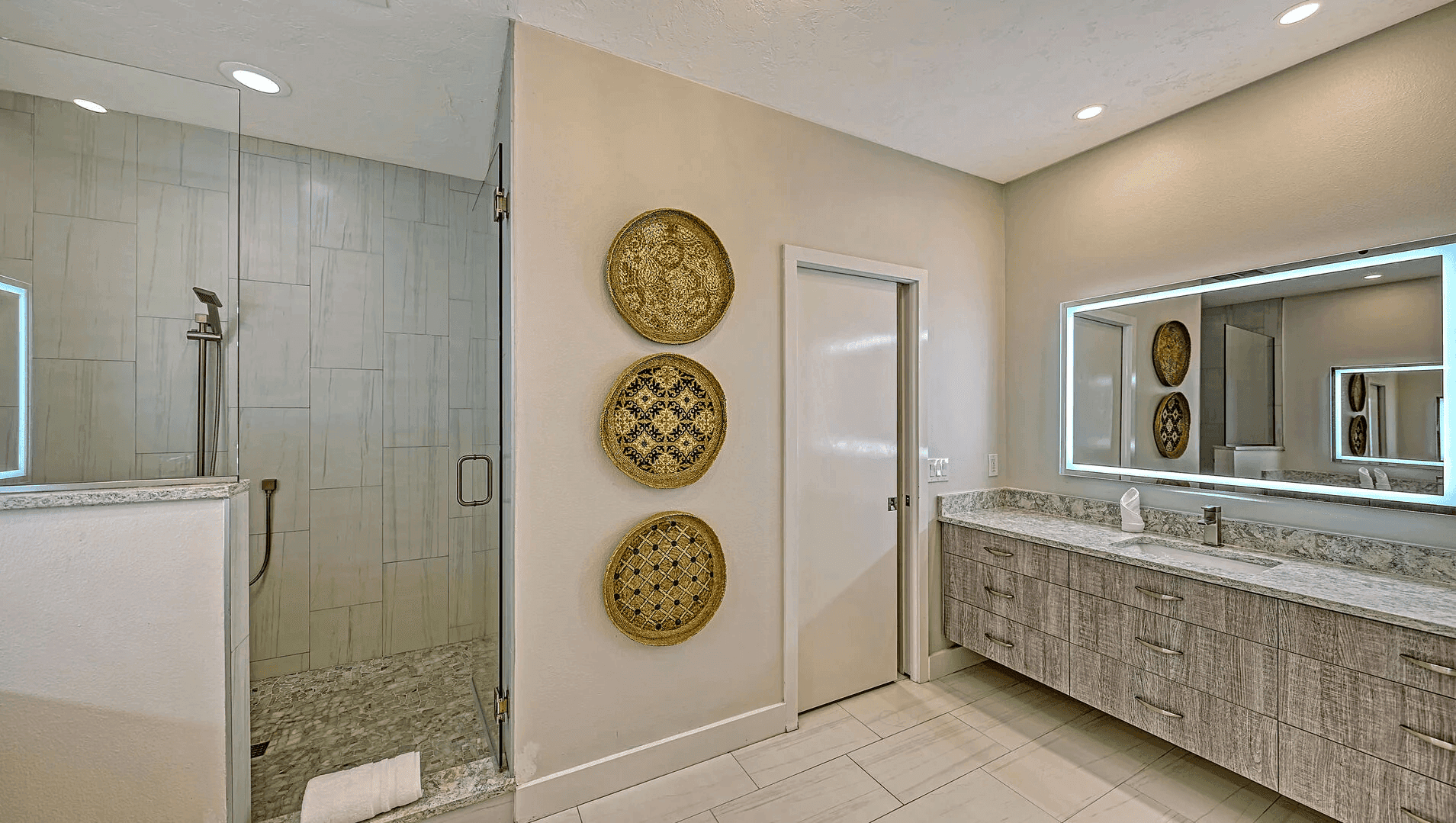 Pearl on the Bay - Image 25