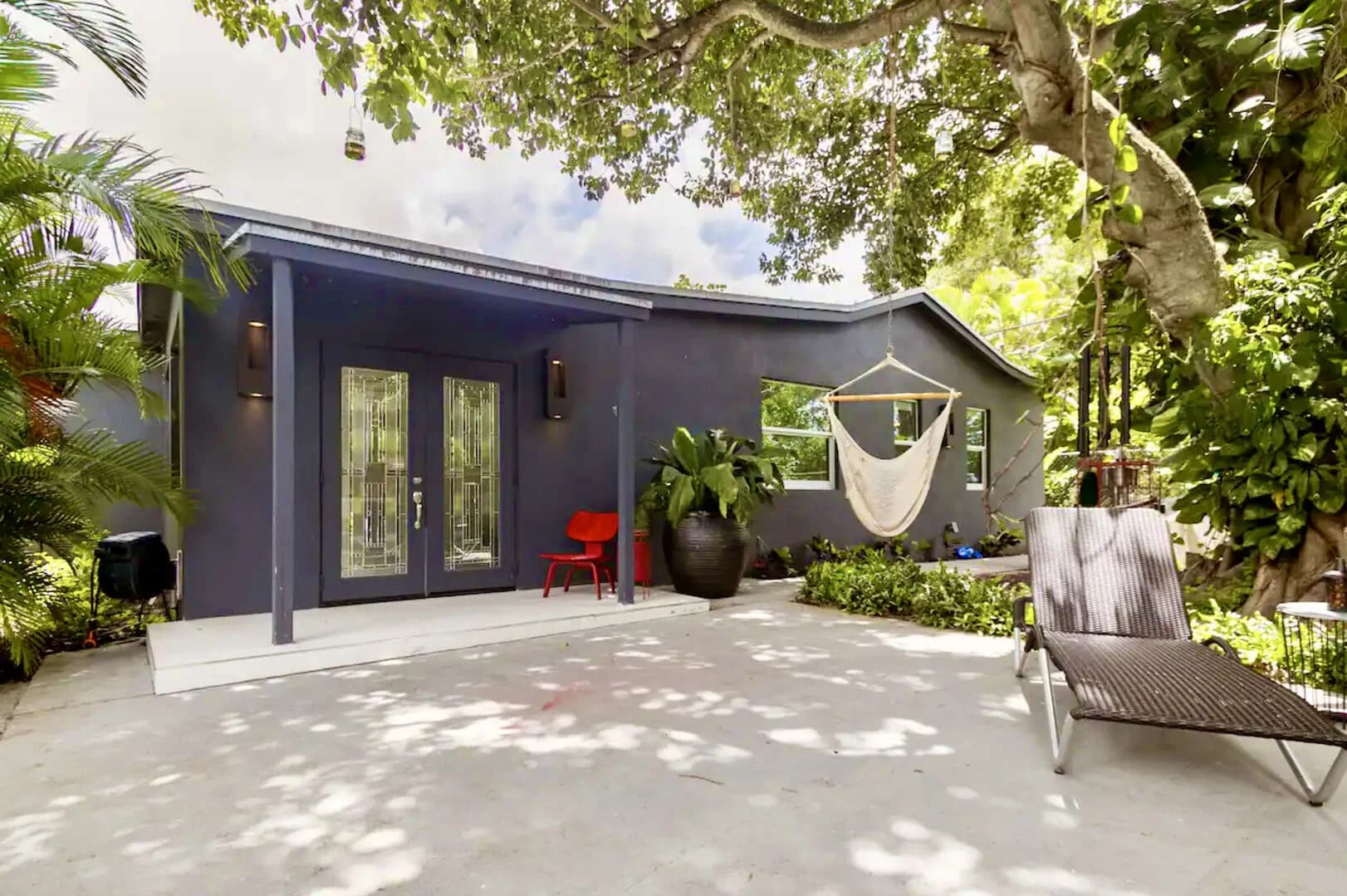 Tree House - Image 11