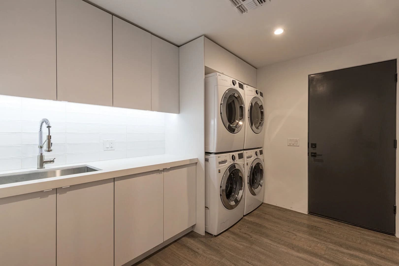 Camelback Manor - Image 92