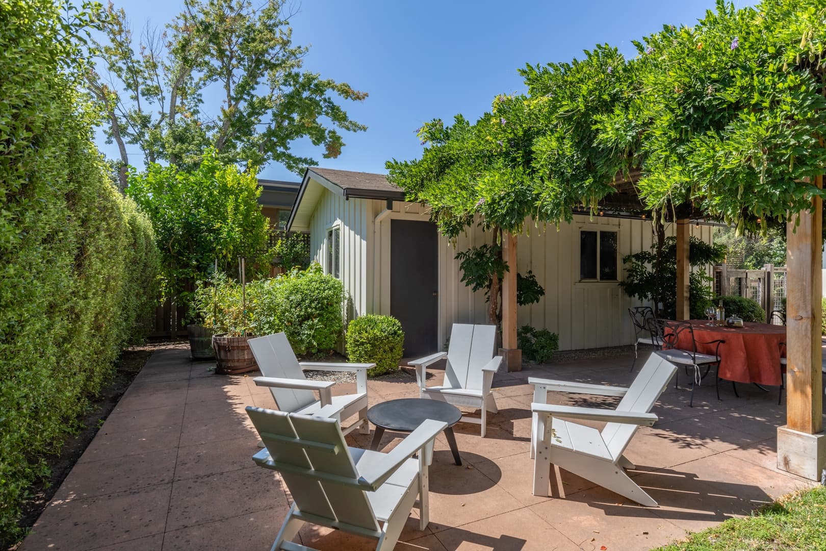 East Side Oasis - Image 26