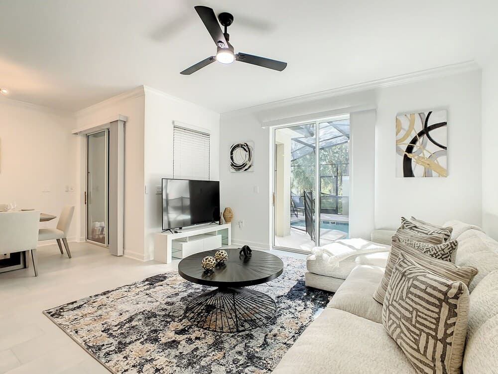 Sophisticated Living at Storey Lake - Image 1