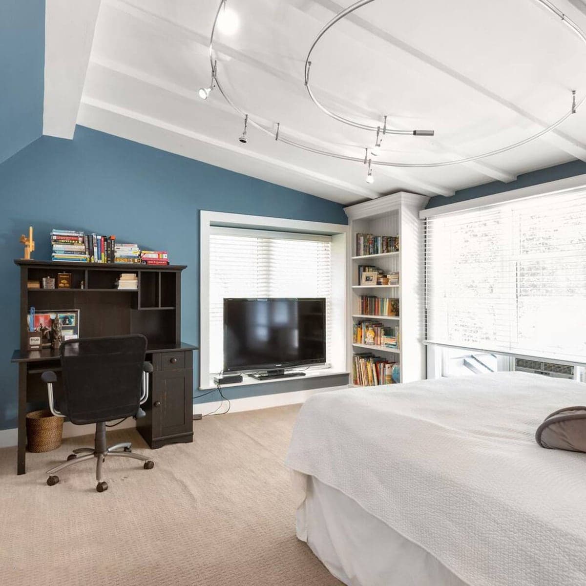 Third Timber - Image 18