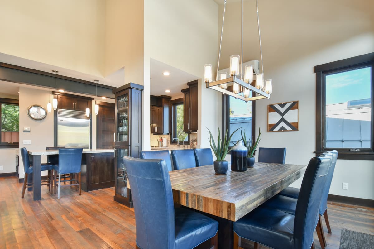 Red Wagon House - Image 9