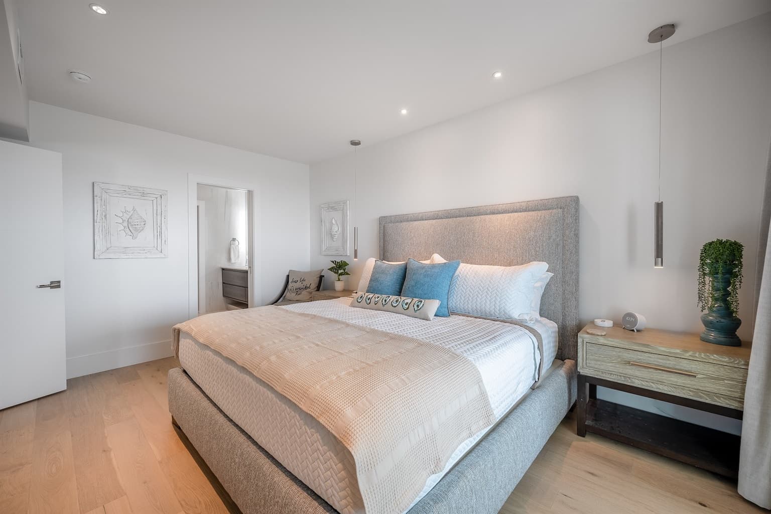 Palms Postcard - Image 15