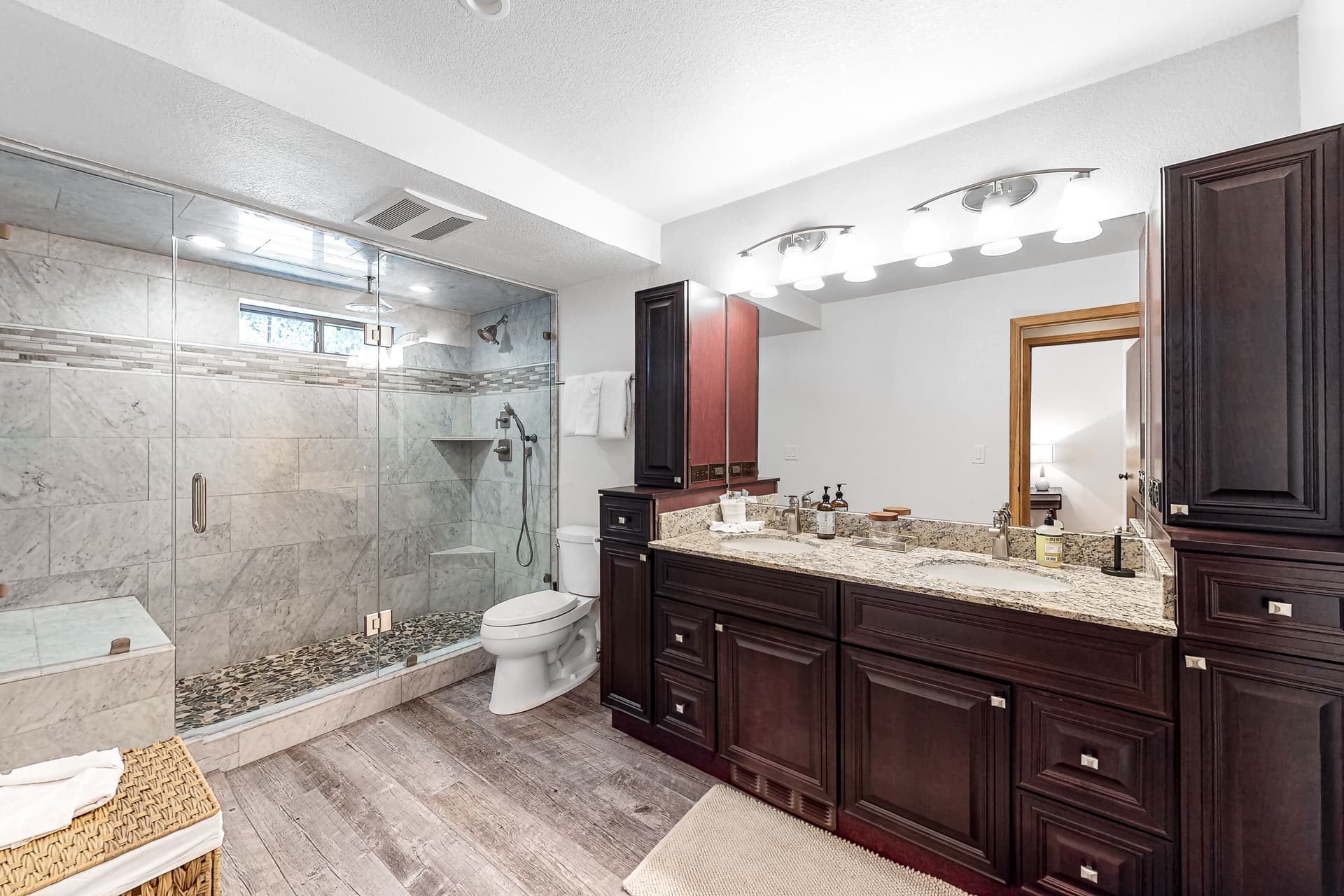 Truckee's Wonder Home - Image 24