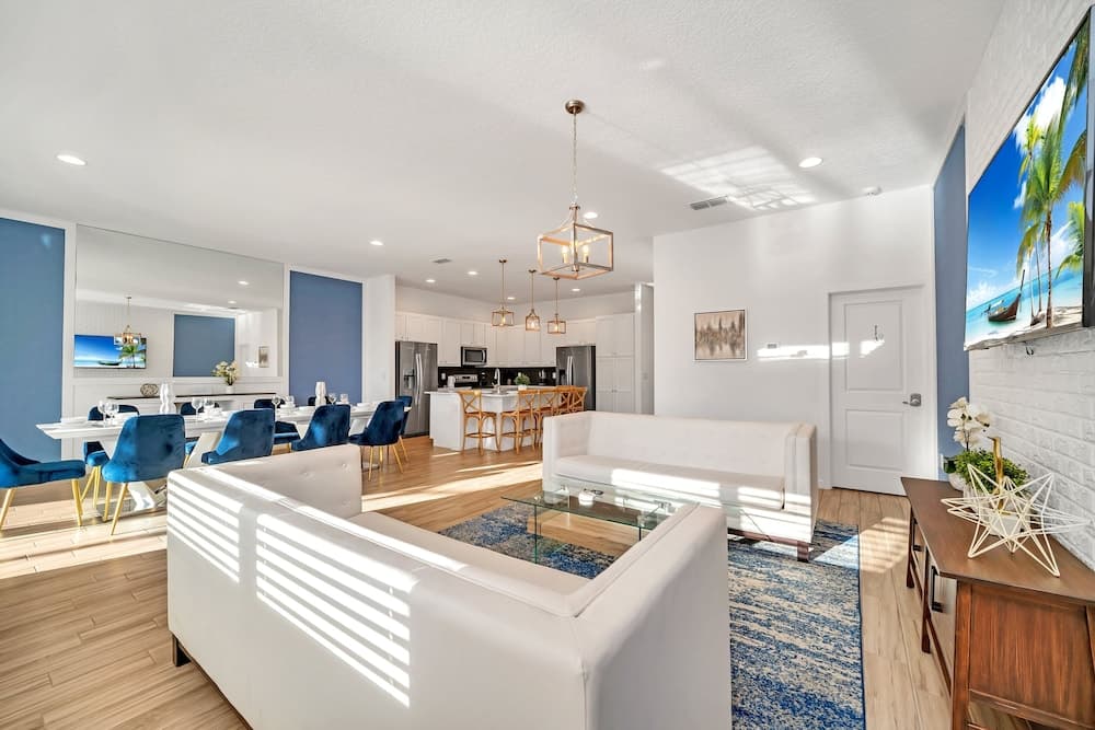 Fresh Amazing Family Home - Image 1