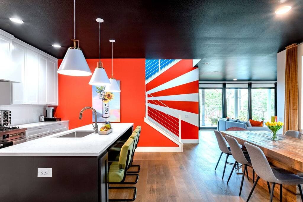 Queen's Gambit - Image 11