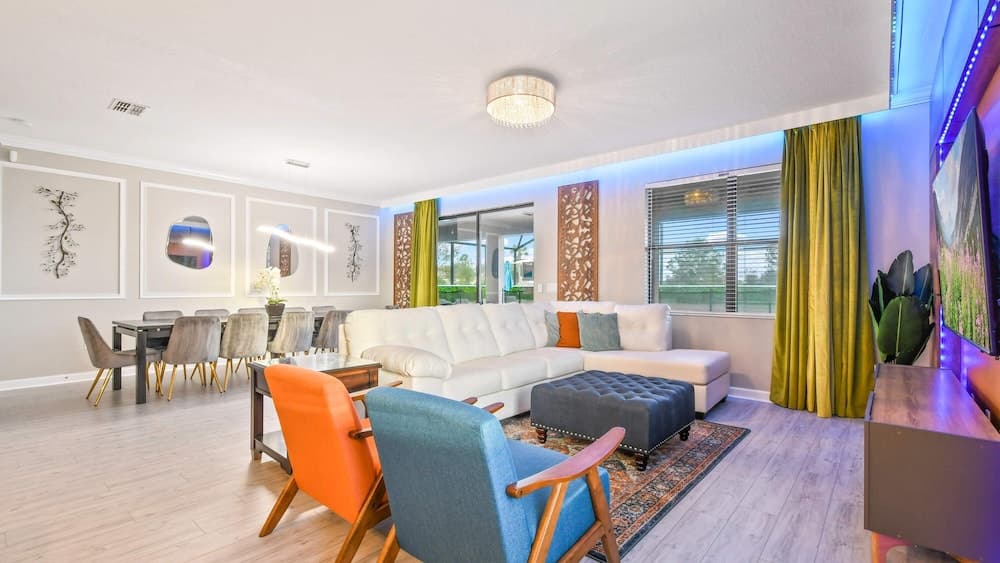 Regal Opulent Villa - Image 1