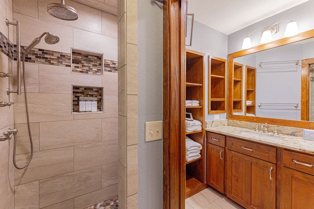 Stairway to Heaven House - Image 20