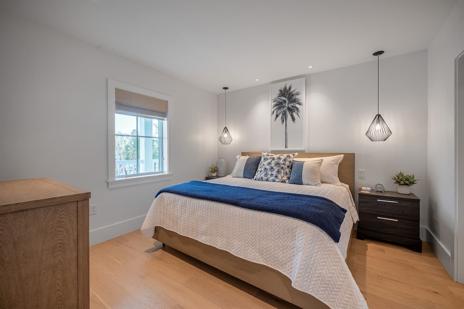 Palms Postcard - Image 17