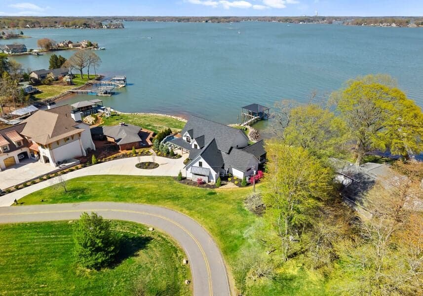 Circle Hollow - Image 68