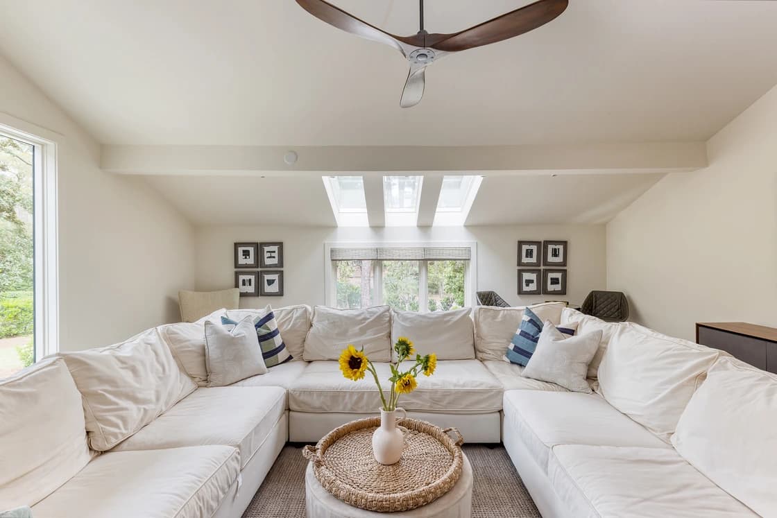 South Beach Serenity - Image 17