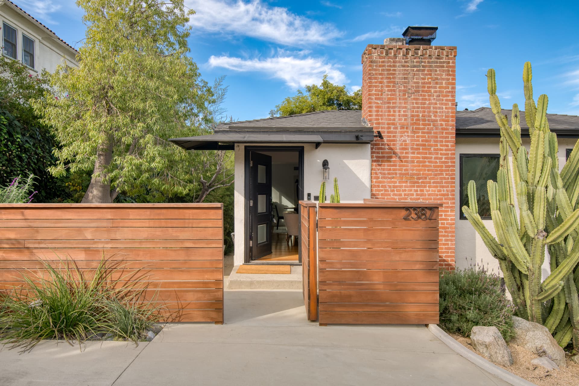 Silver Screen - Image 33