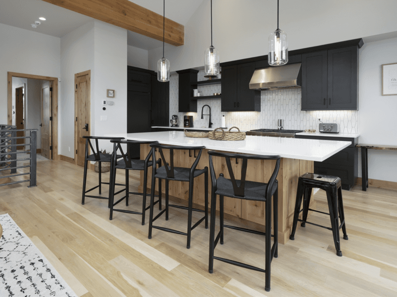 Whale's Tail Watch - Image 7