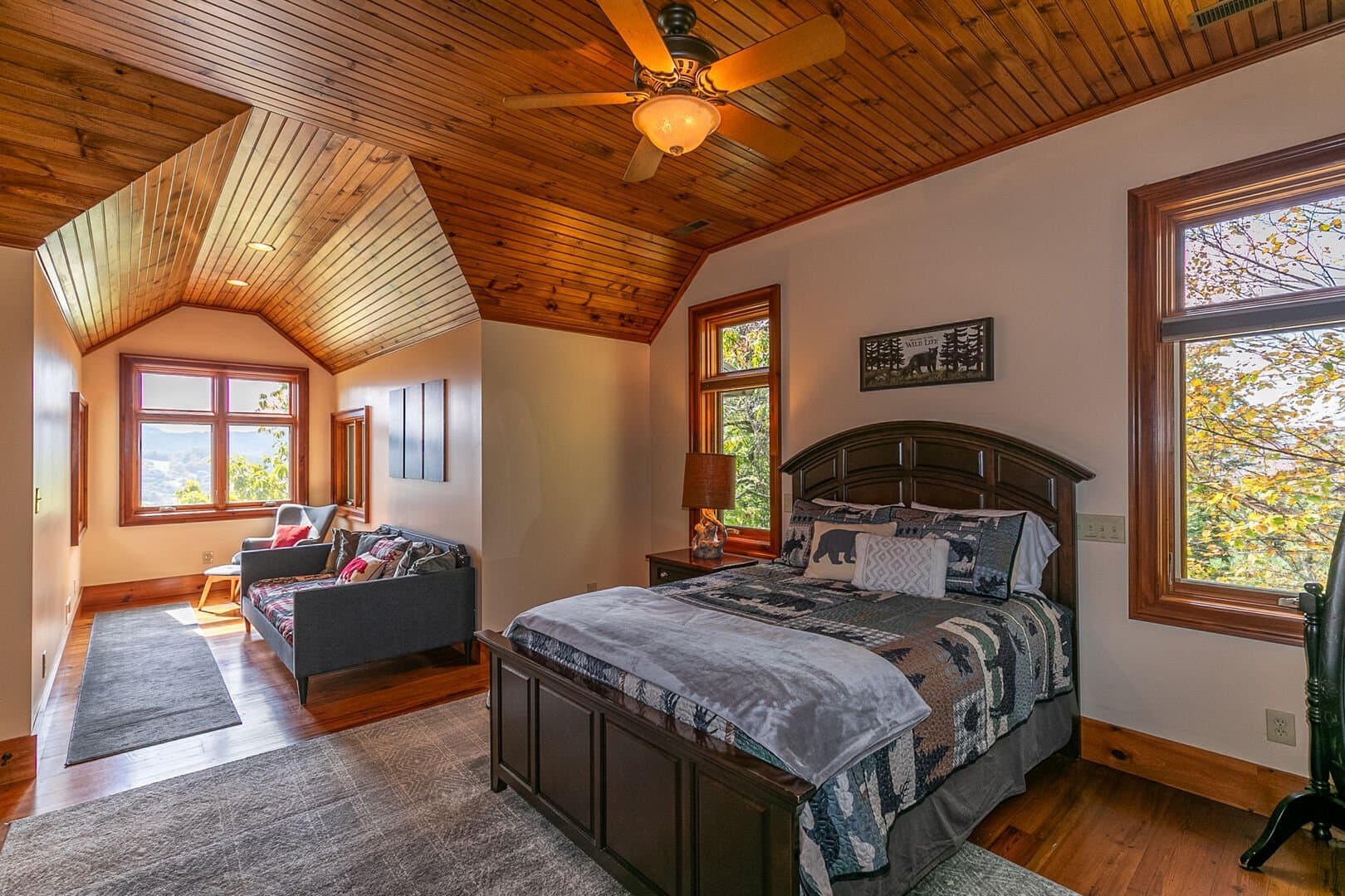 Overlook Estate in The Farm - Image 35