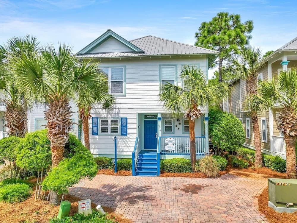 Stars Hollow Cottage - Image 1