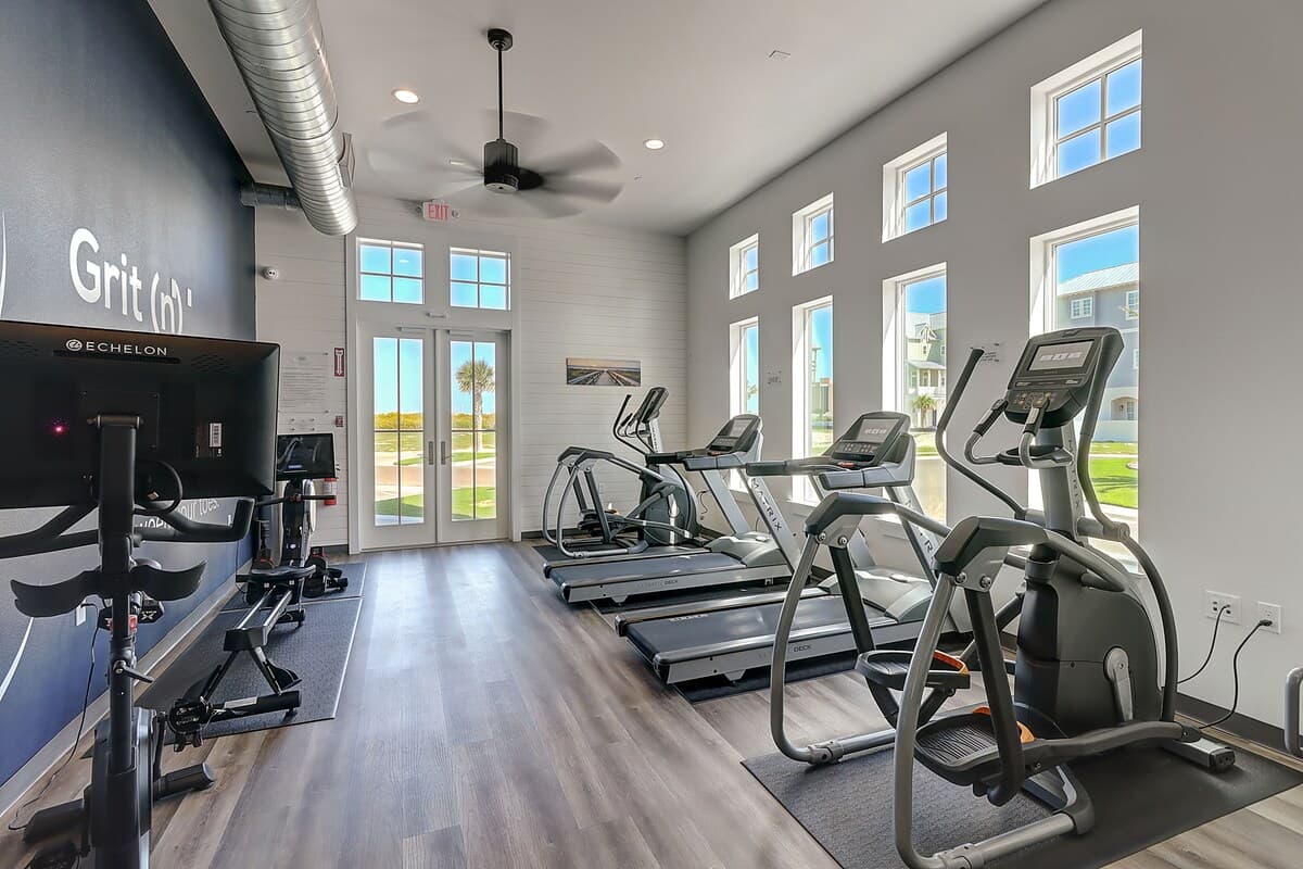 Perfect Pelican House - Image 34