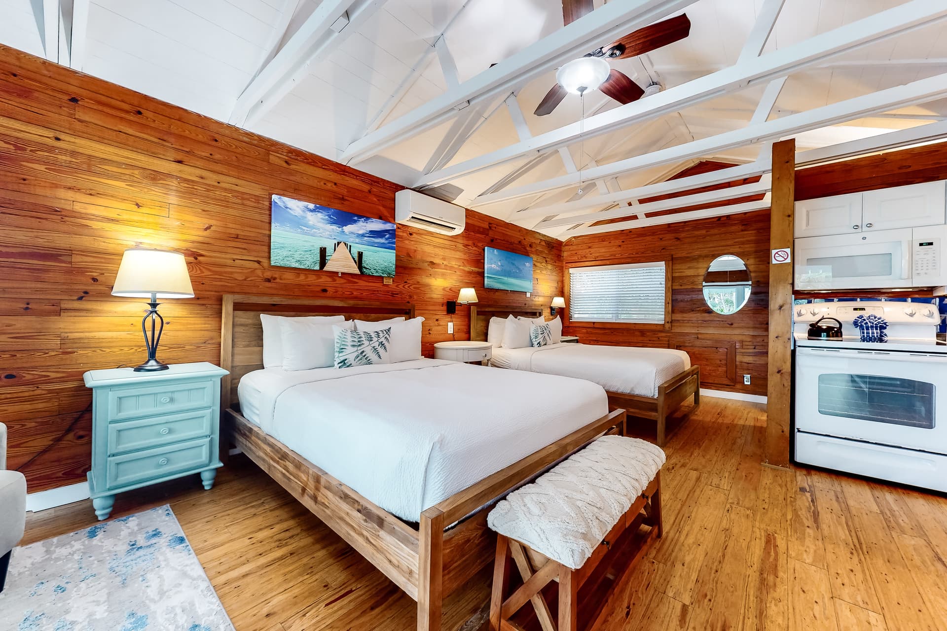 Papa's Hideaway - Image 12