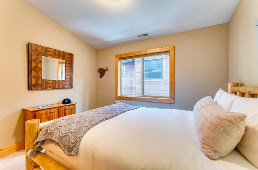 Washoe Chalet - Image 19