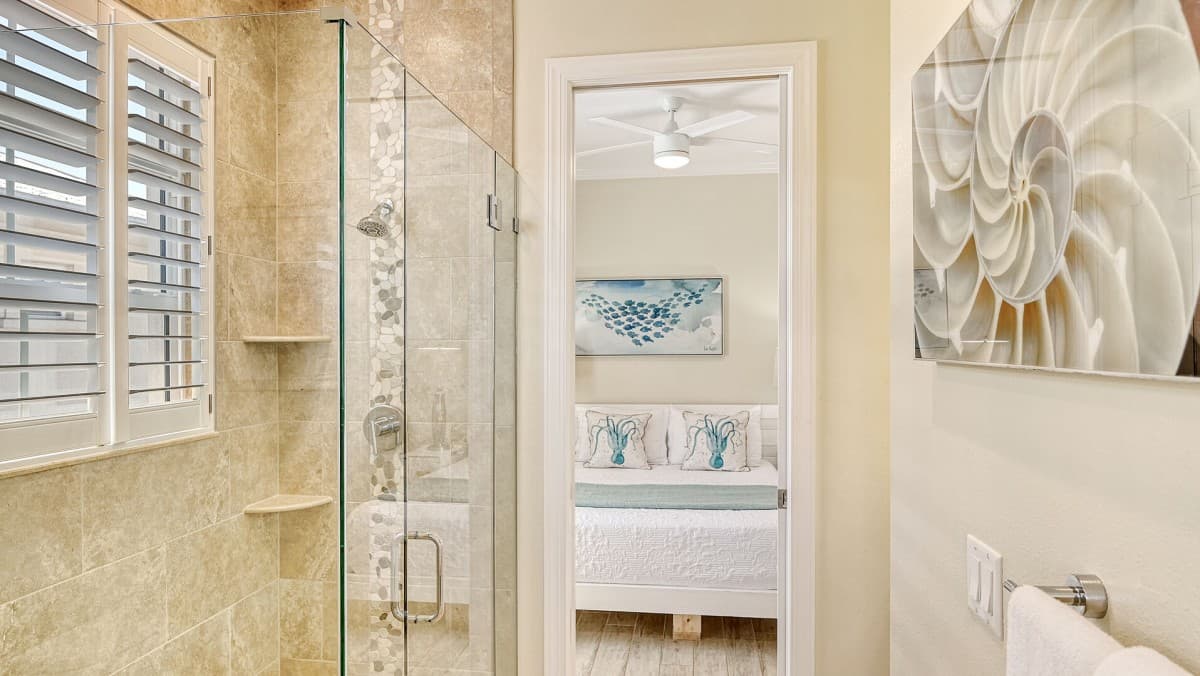 Abalone Villa - Image 35