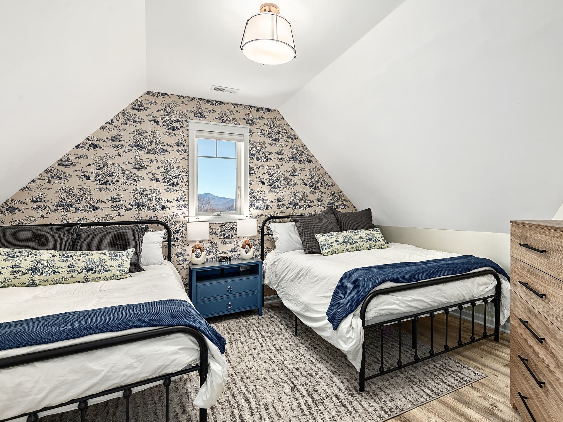 Blue Ridge Panorama - Image 23