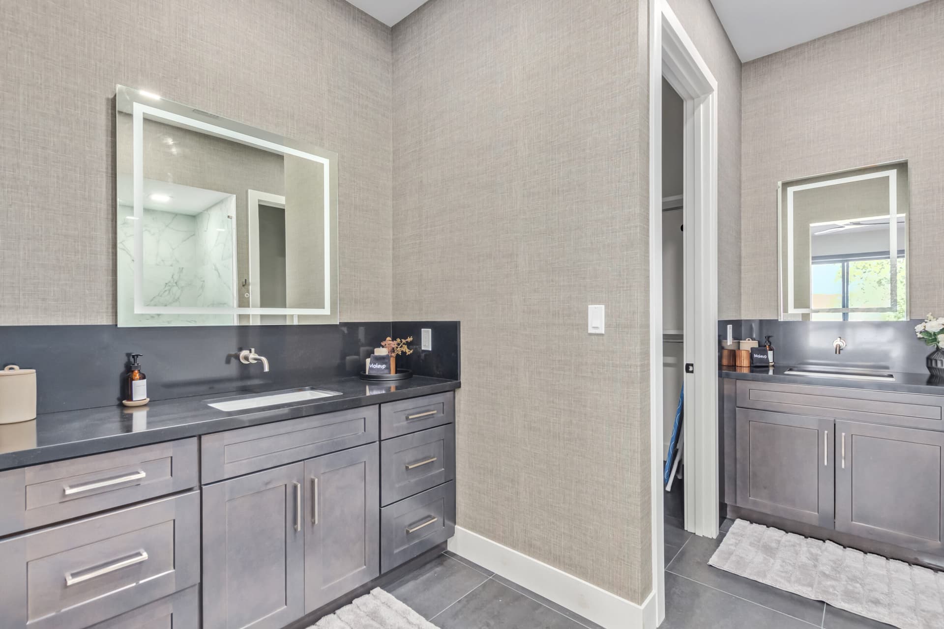 Craftsman Penthouse - Image 15