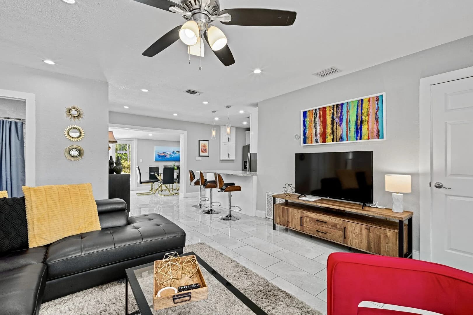 Wilton Manor - Image 3