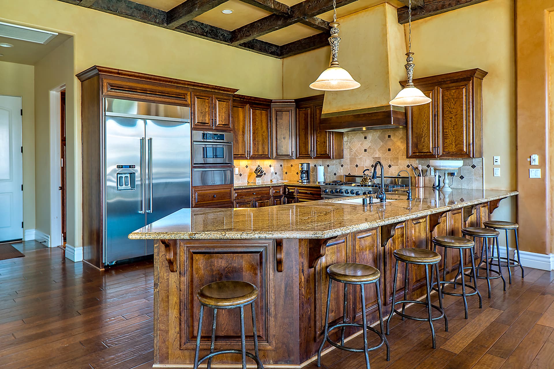 Frontier Main and Guest House - Image 15