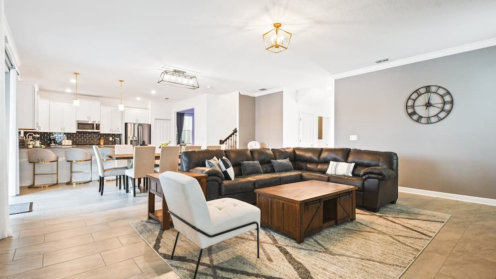 Lakeview Home #4185 - Image 1