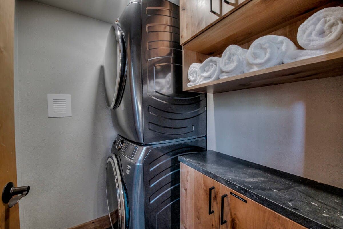 Peaks and Pines - Image 21