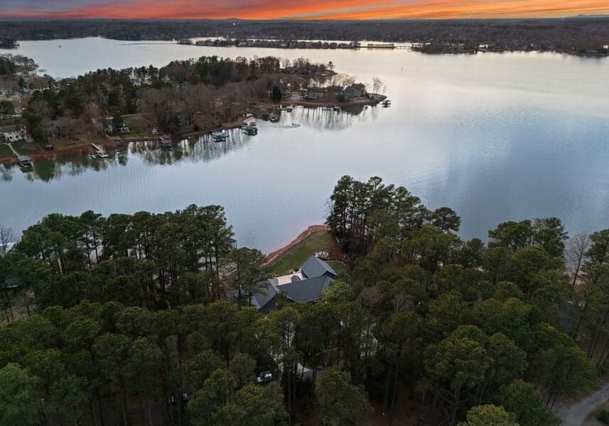 Lucent Sunset Retreat - Image 92