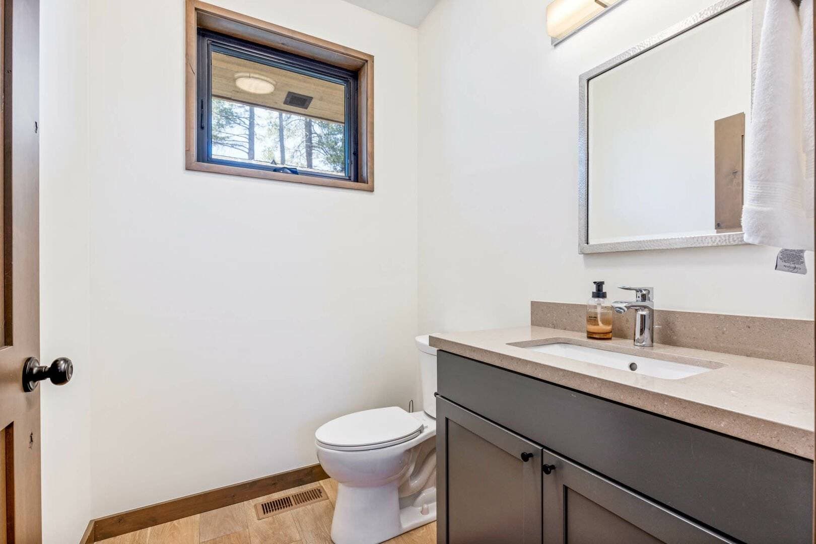 Meadowlark in Tahoe Donner - Image 14