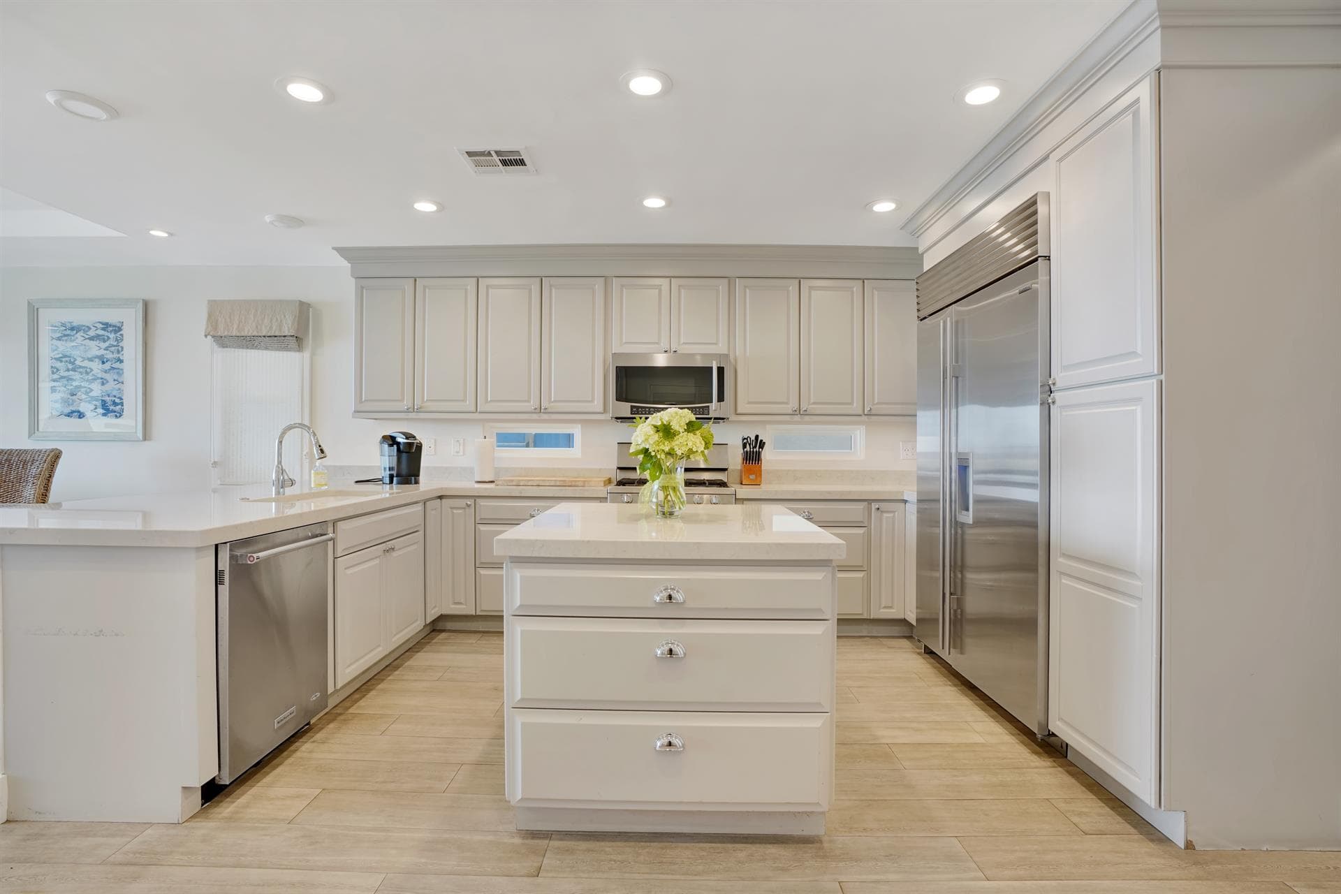 Catalina Oceanfront - Image 9