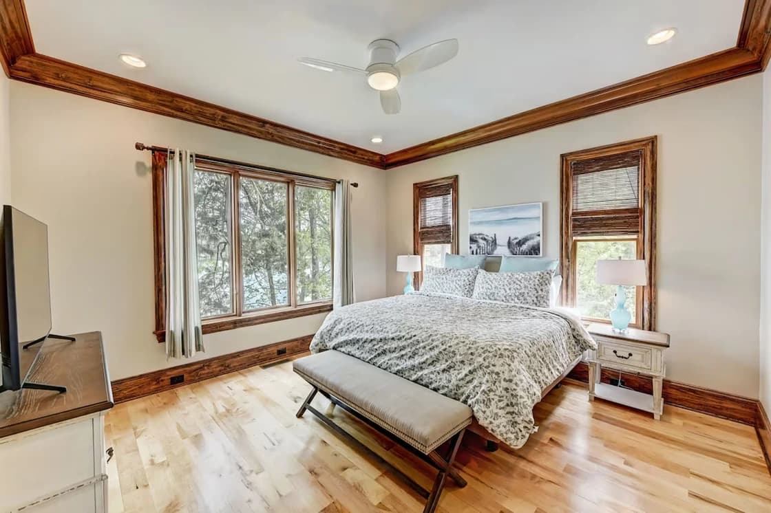 Sunset Shores Grand House - Image 21