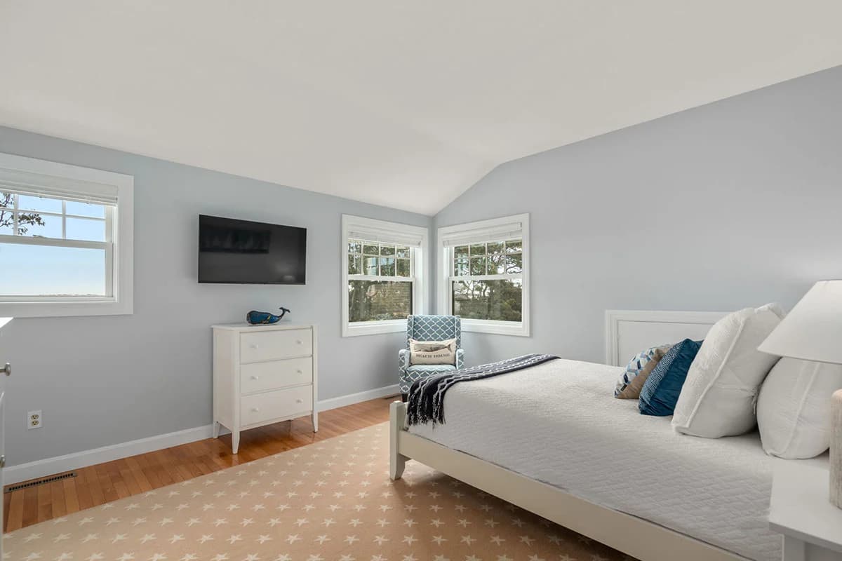 Summer House Too - Image 18