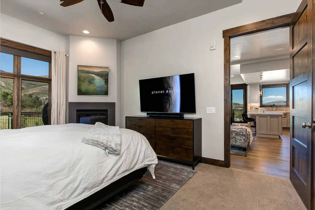 Blackstone Retreat Home - Image 13