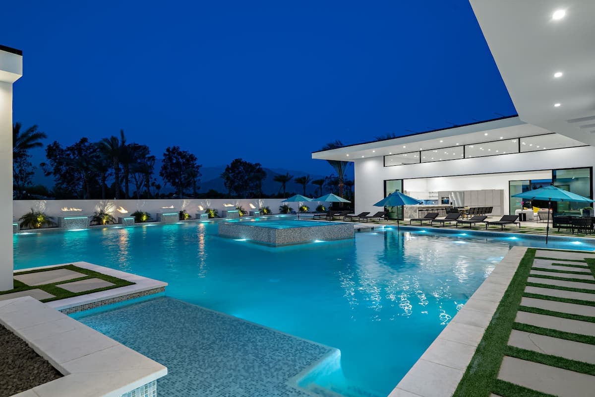 Bravo Villa #10 - Image 74