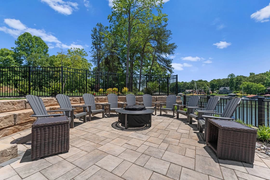 Lakefront Serenity Lodges - Image 62