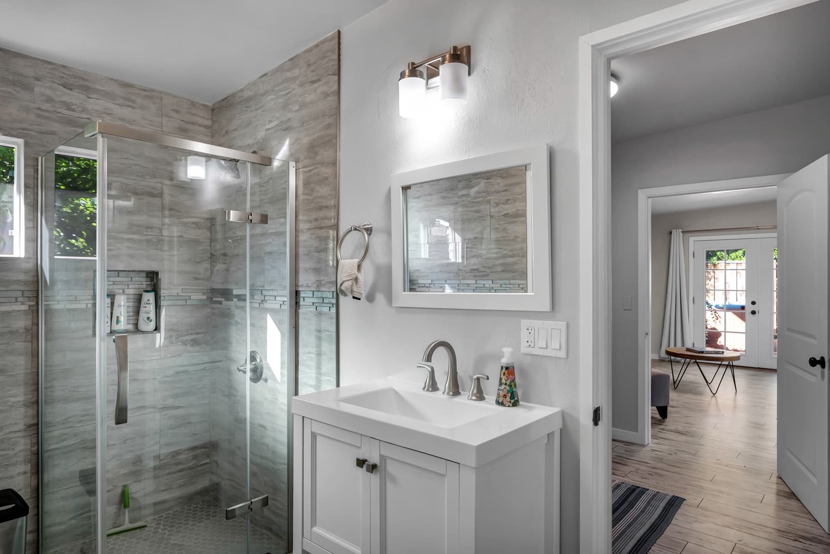 Moon Valley House - Image 48