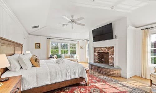 Hiawatha Manor - Image 28