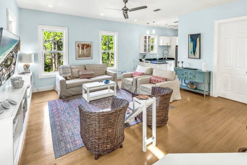 Poppy House - Image 2