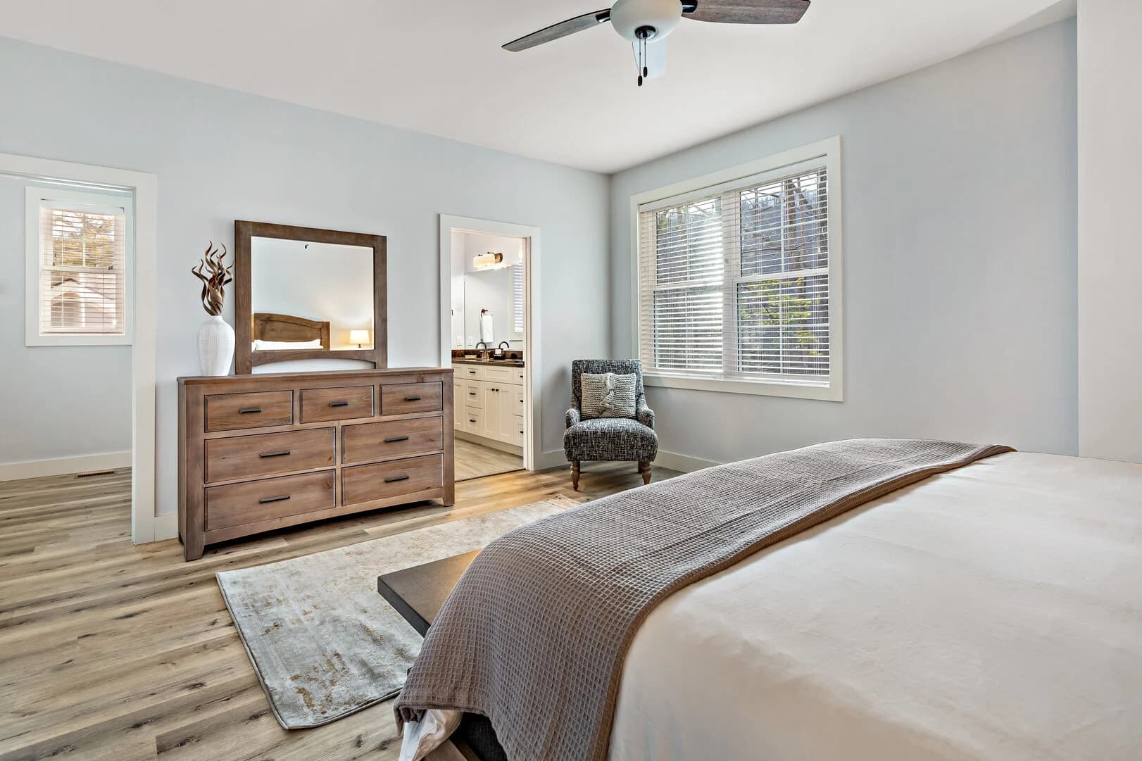 Old Bridge House - Image 17