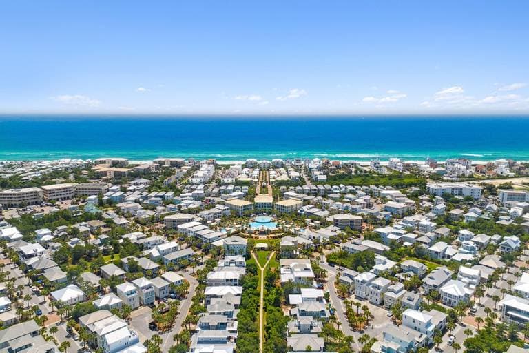 Summer Lovin at Treetop - Image 44