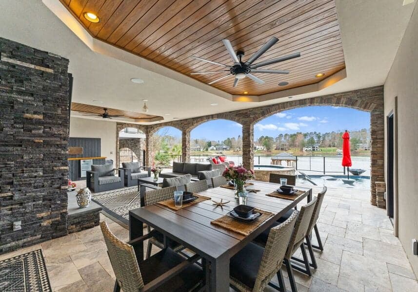 Lucent Sunset Retreat - Image 4